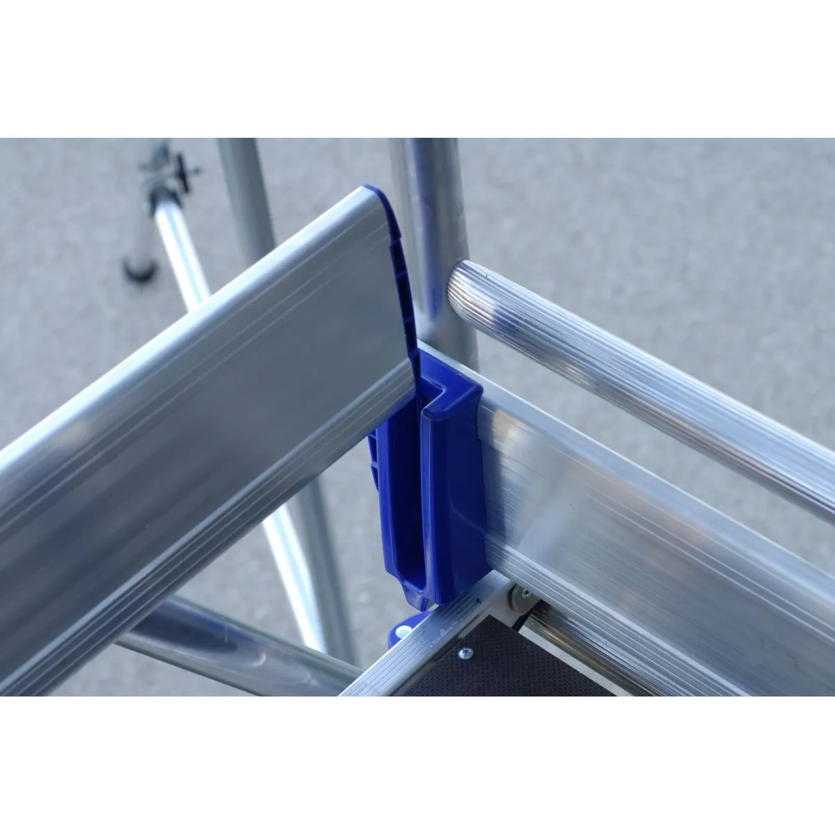 Echafaudage TOTEM 2 LINE 180  Hauteur travail 4,85 m Tubesca Comabi
